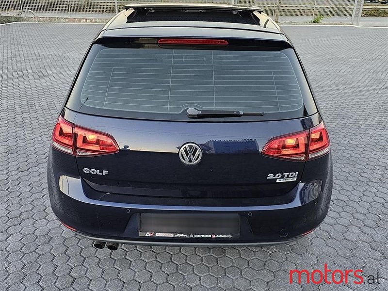 2015' Volkswagen Golf photo #5