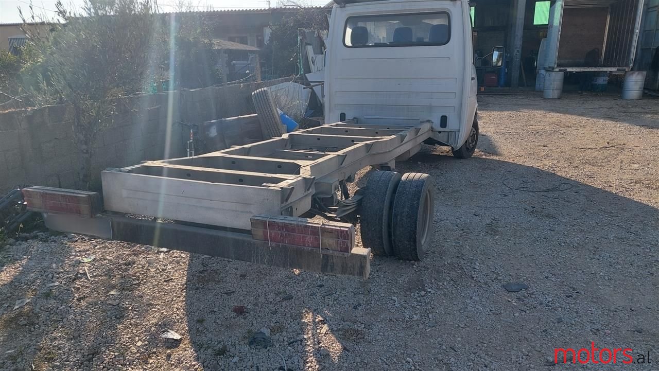 2001' Mercedes-Benz 270 photo #4