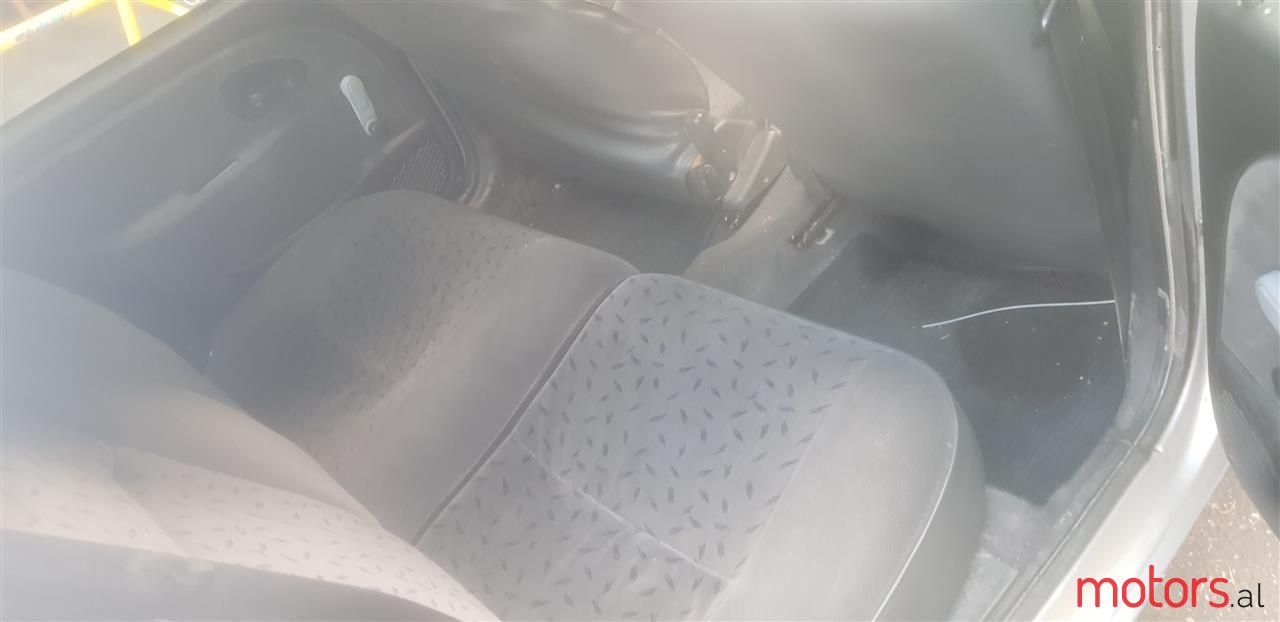 2000' Citroen Saxo photo #4