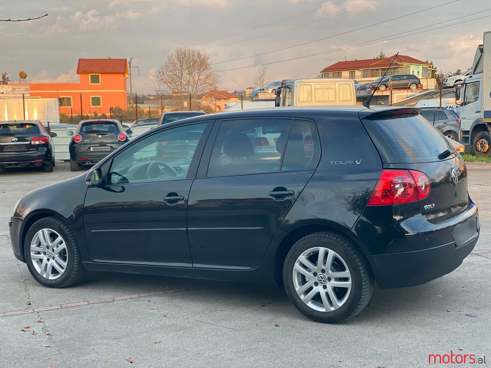 2007' Volkswagen Golf photo #2