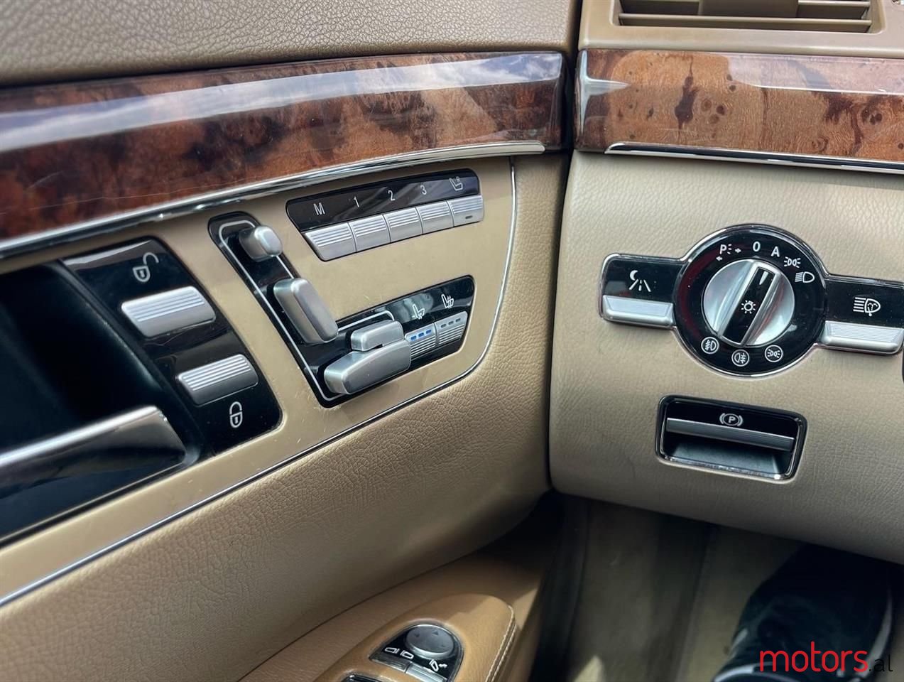 2006' Mercedes-Benz S 320 photo #5