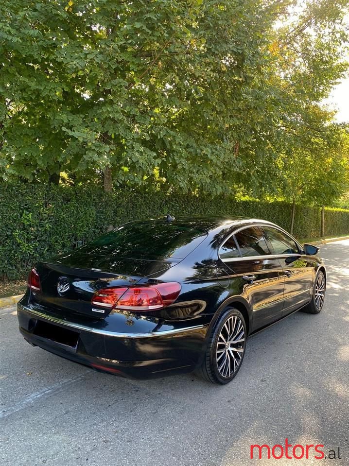 2016' Volkswagen Passat photo #2