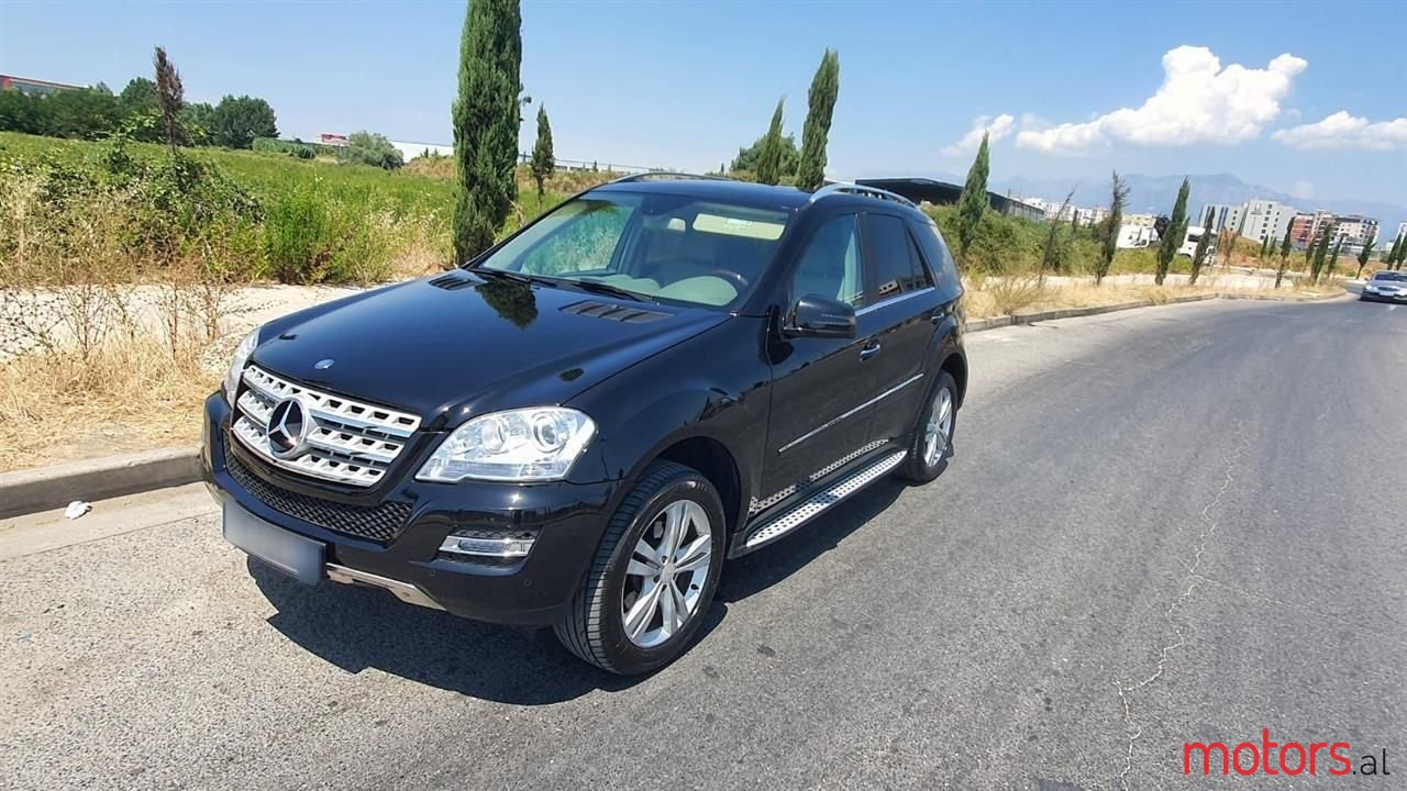 2008' Mercedes-Benz ML 320 photo #1