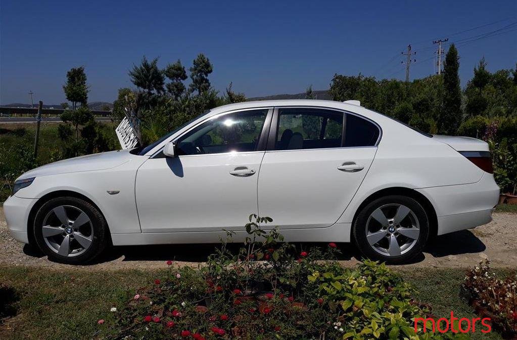 2006' BMW 530 photo #1