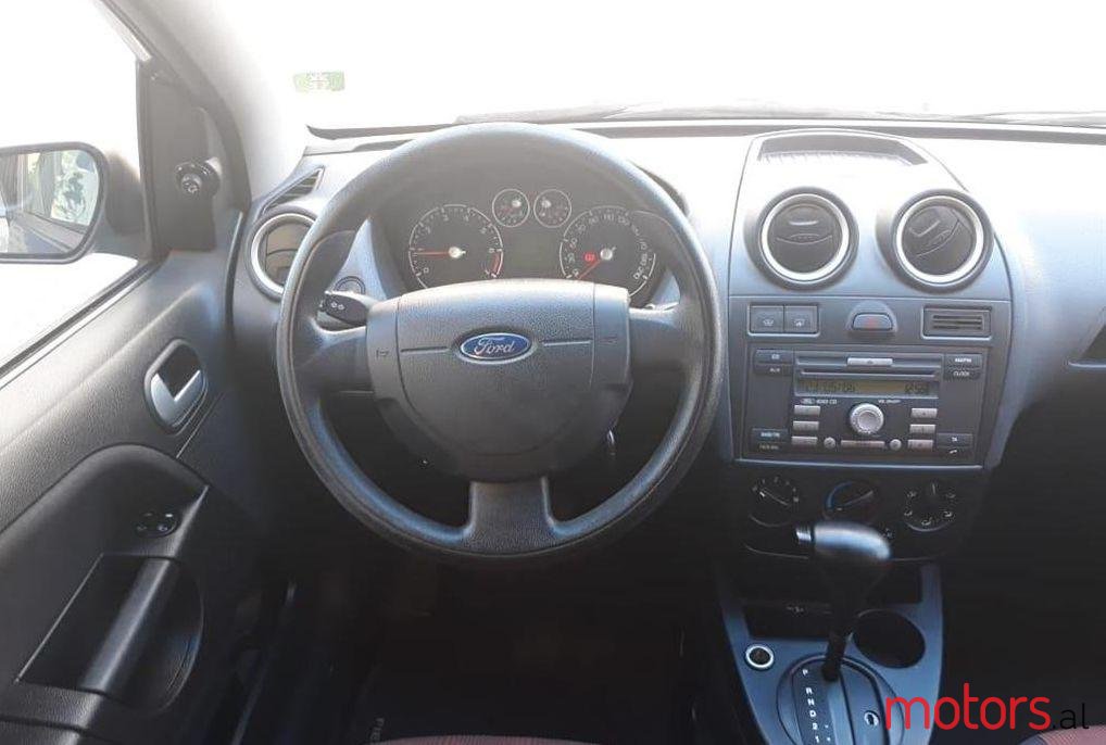 2007' Ford Fiesta photo #2