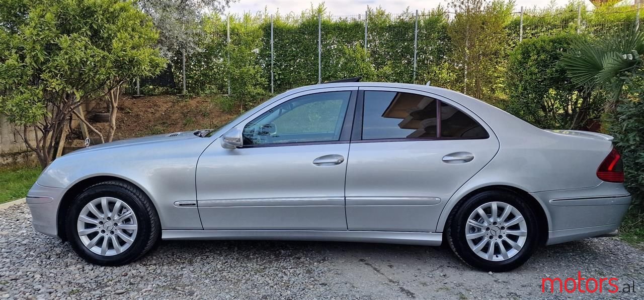 2006' Mercedes-Benz E 200 photo #3