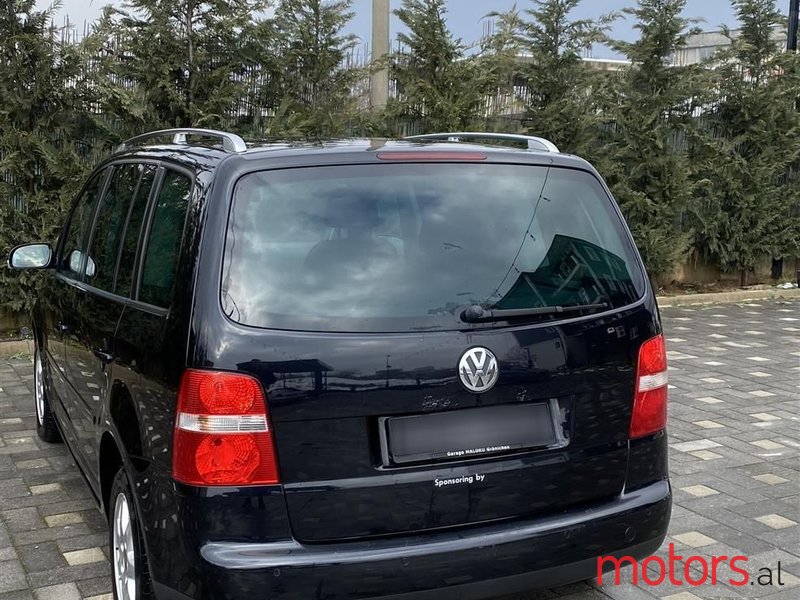 2006' Volkswagen Touran photo #6