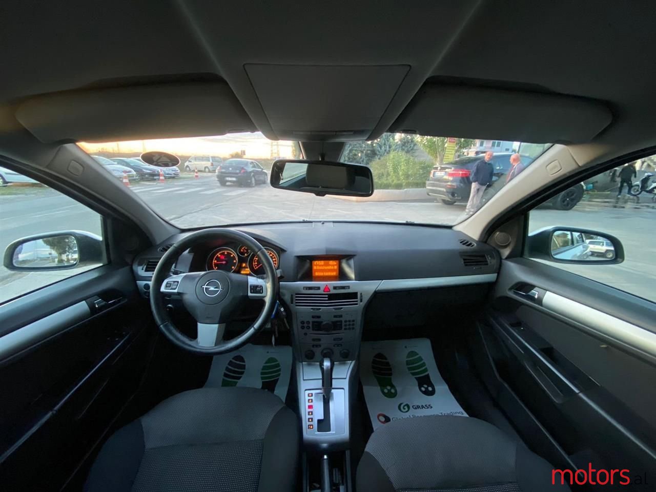 2009' Opel Astra photo #6