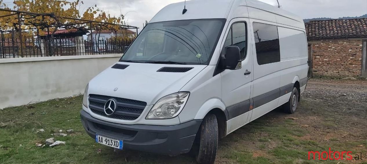 2009' Mercedes-Benz Vario photo #1