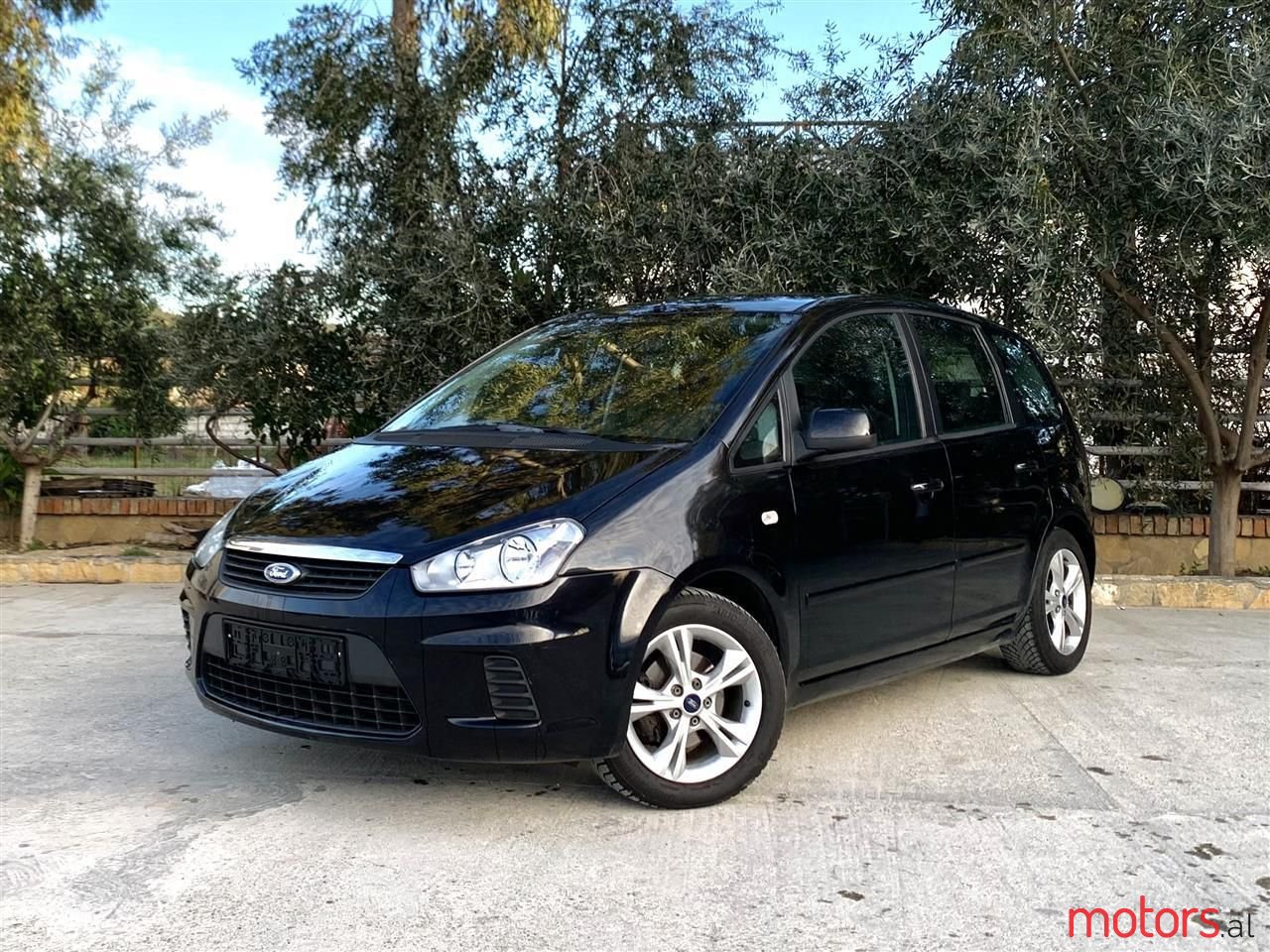 2010' Ford C-MAX photo #2