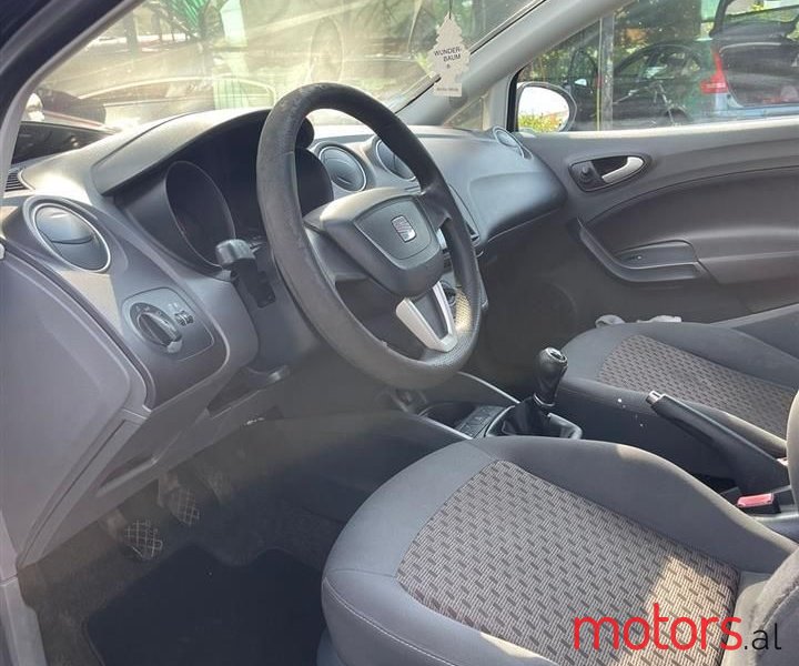2010' SEAT Ibiza photo #6