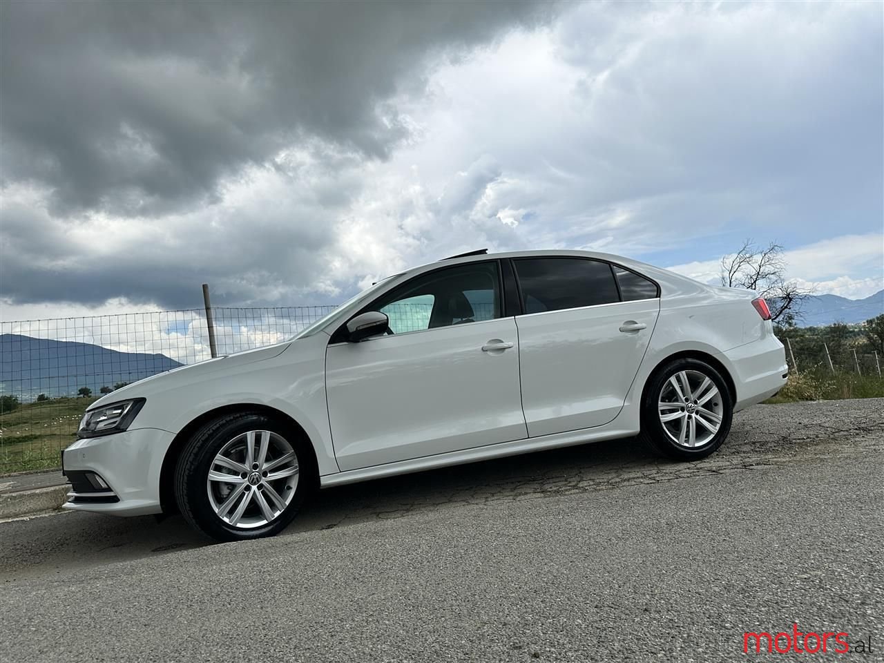 2015' Volkswagen Jetta photo #6