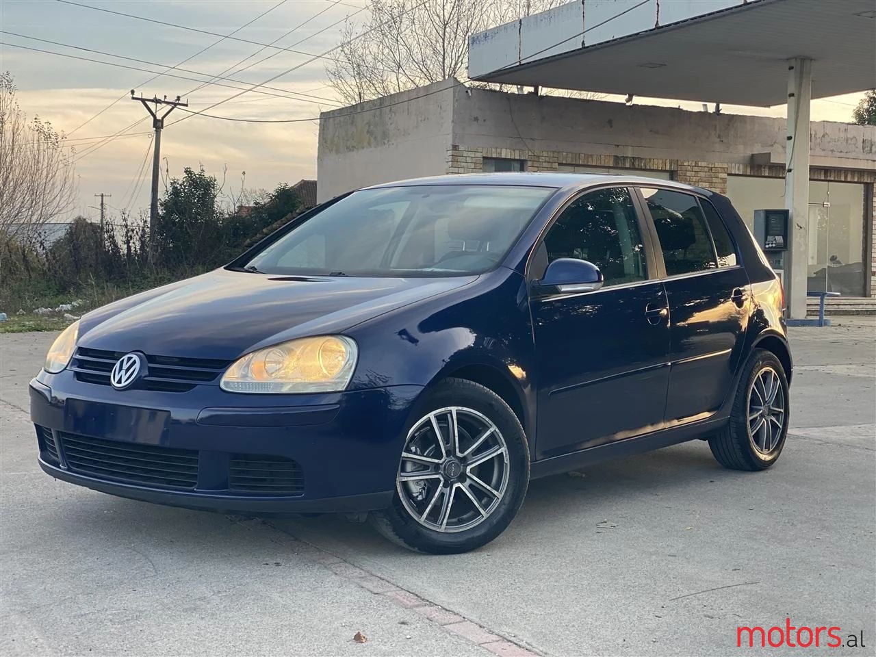 2005' Volkswagen Golf photo #4