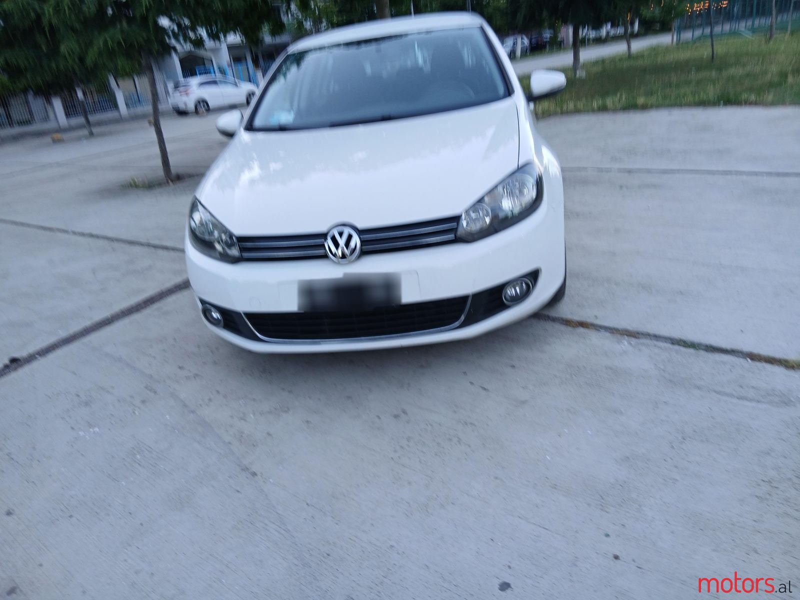 2010' Volkswagen Golf photo #4