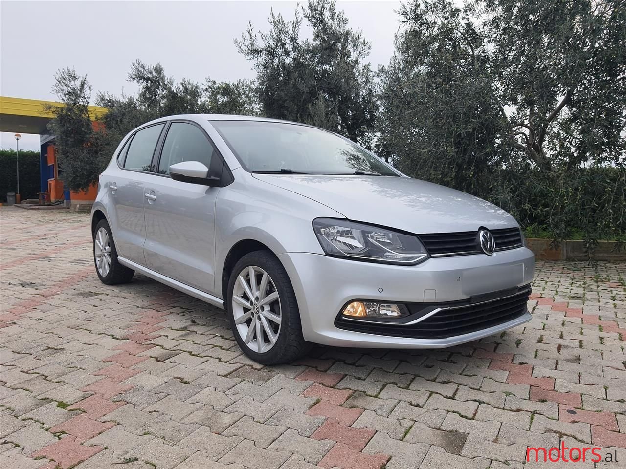 2015' Volkswagen Polo photo #4