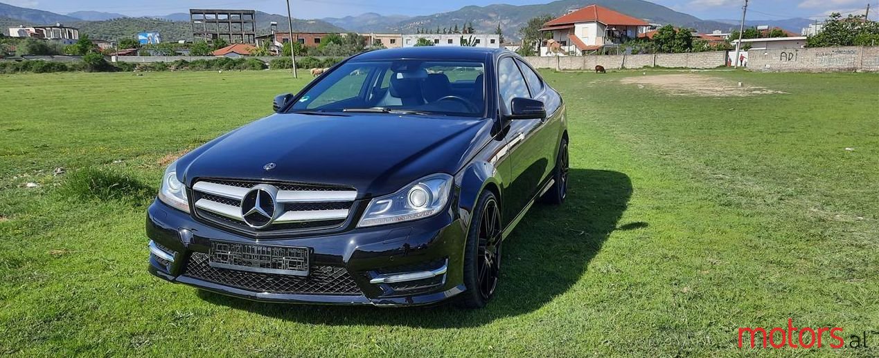 2012' Mercedes-Benz C 180 photo #1