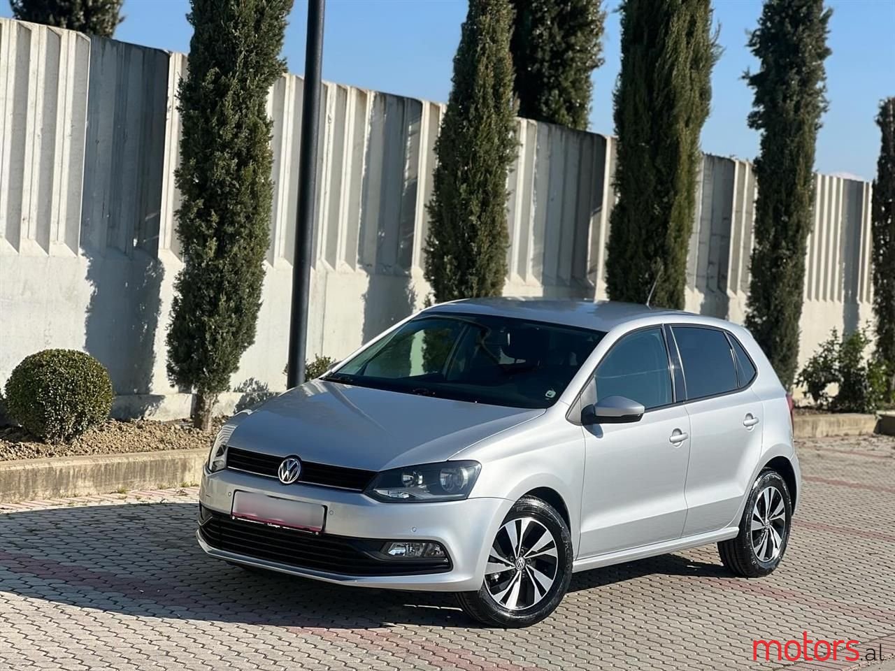 2012' Volkswagen Polo photo #1