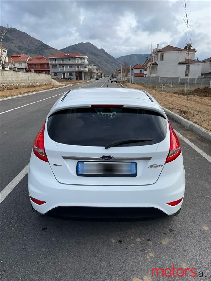 2009' Ford Fiesta photo #6