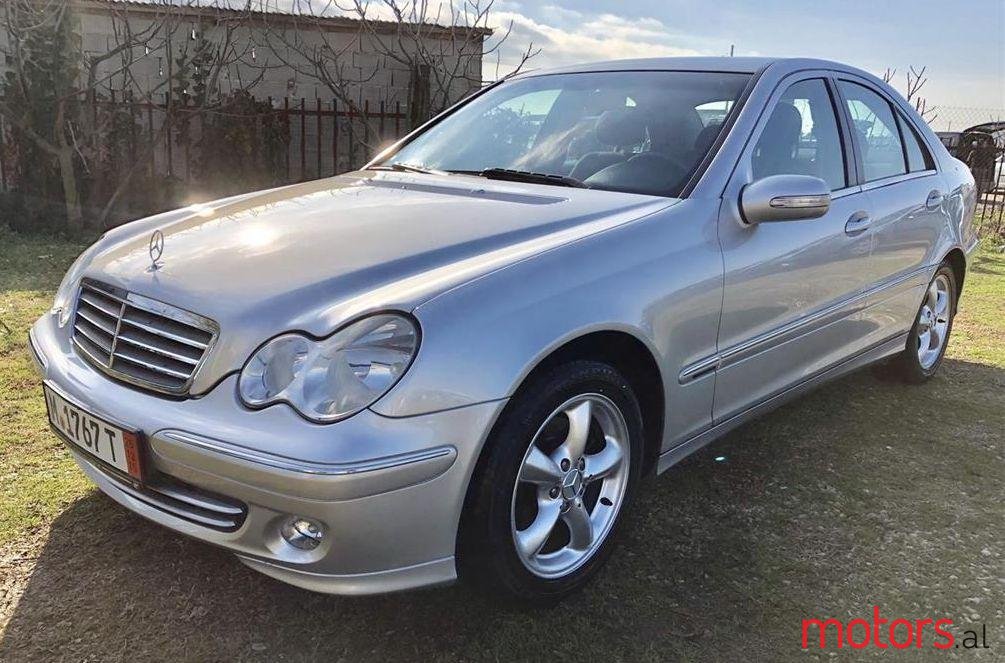 2005' Mercedes-Benz C 220 photo #5