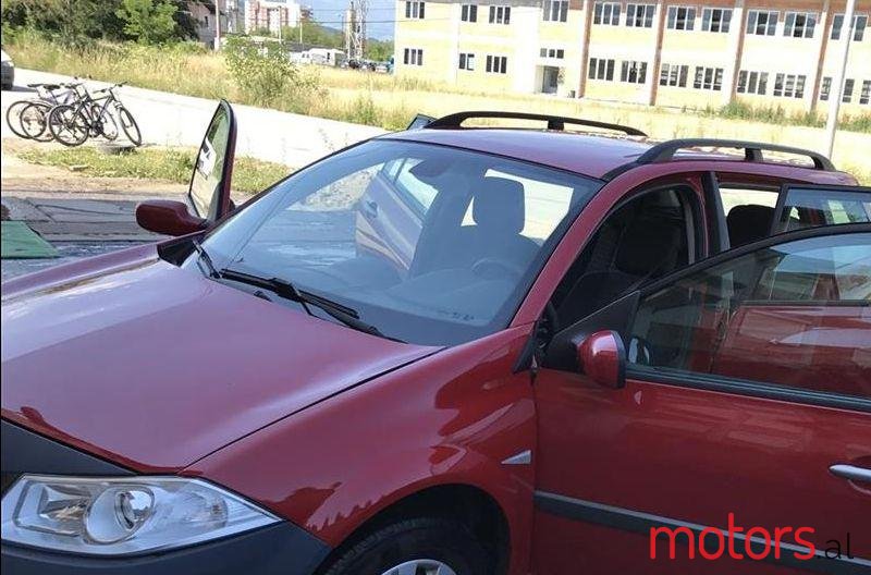 2009' Renault Megane photo #1