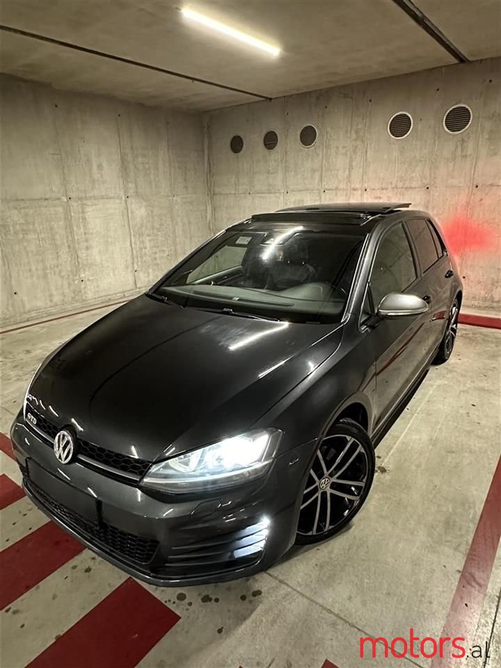 2014' Volkswagen Golf photo #1