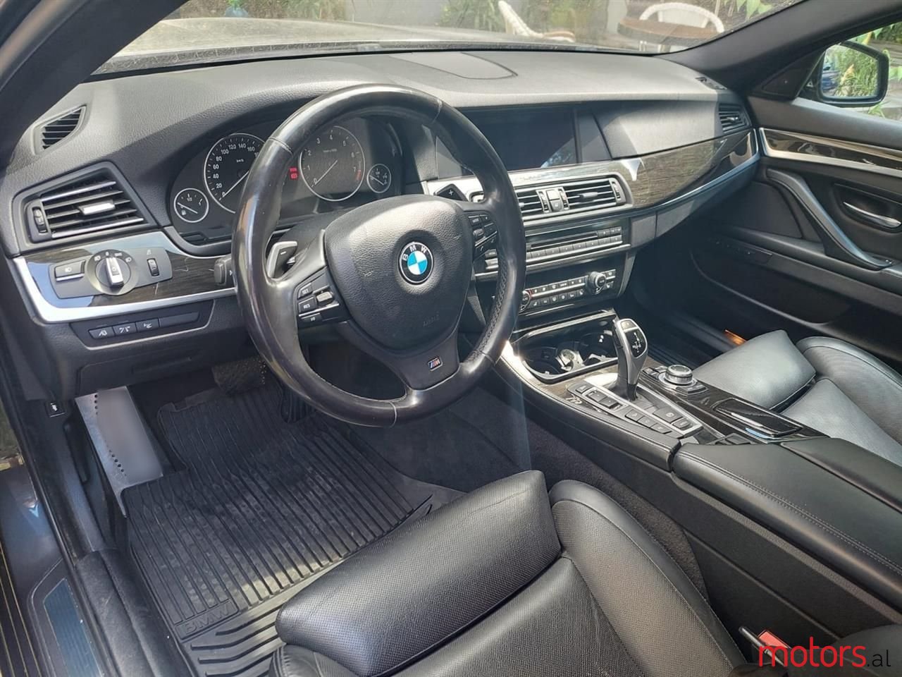 2011' BMW M5 photo #3