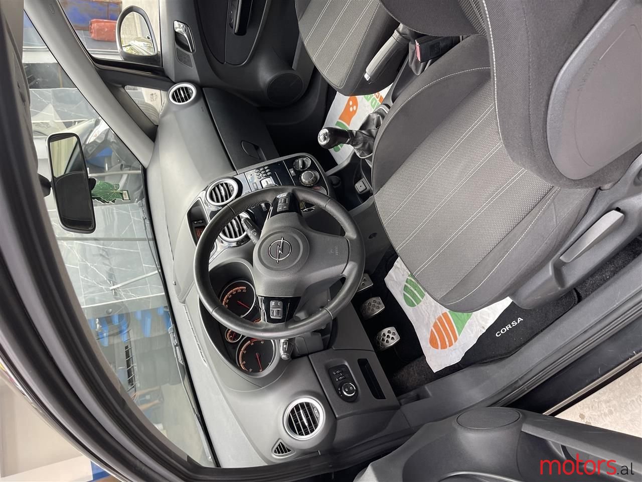 2012' Opel Corsa photo #4