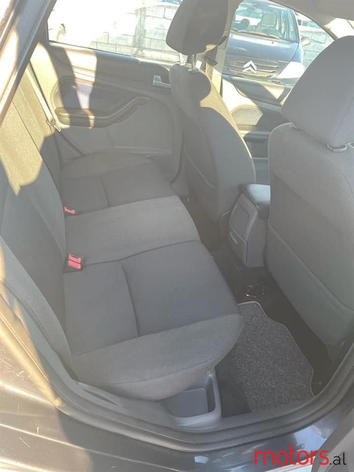 2006' Ford Focus photo #5