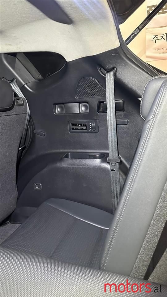 2014' Hyundai Santa Fe photo #3