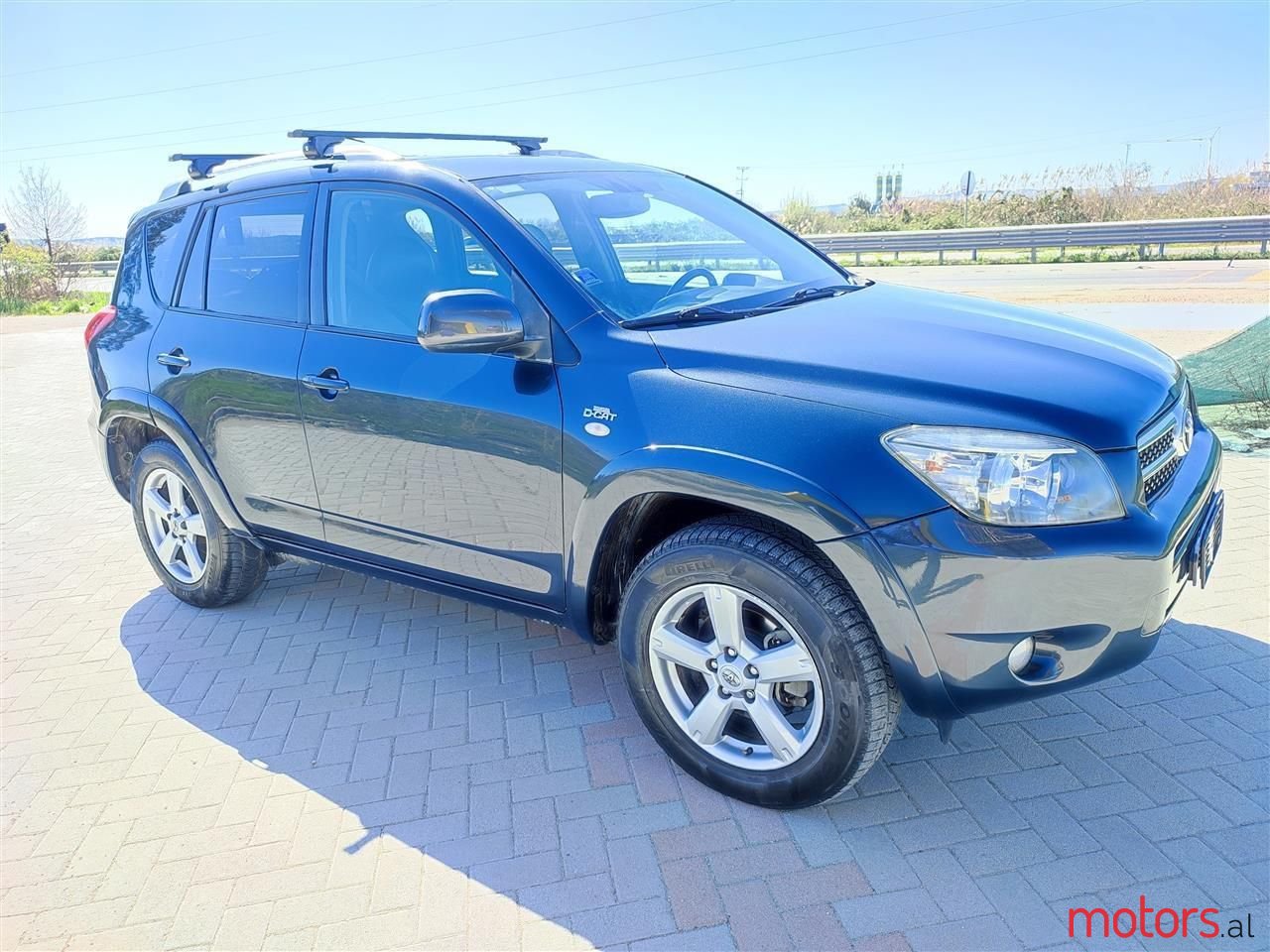 2006' Toyota RAV4 photo #4