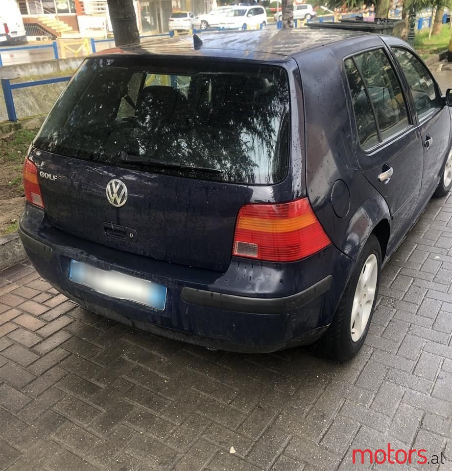 2001' Volkswagen Golf photo #6