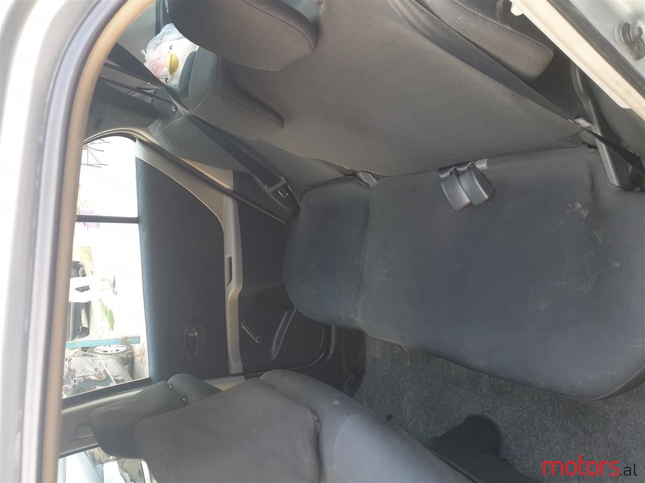 2008' Toyota Yaris photo #4