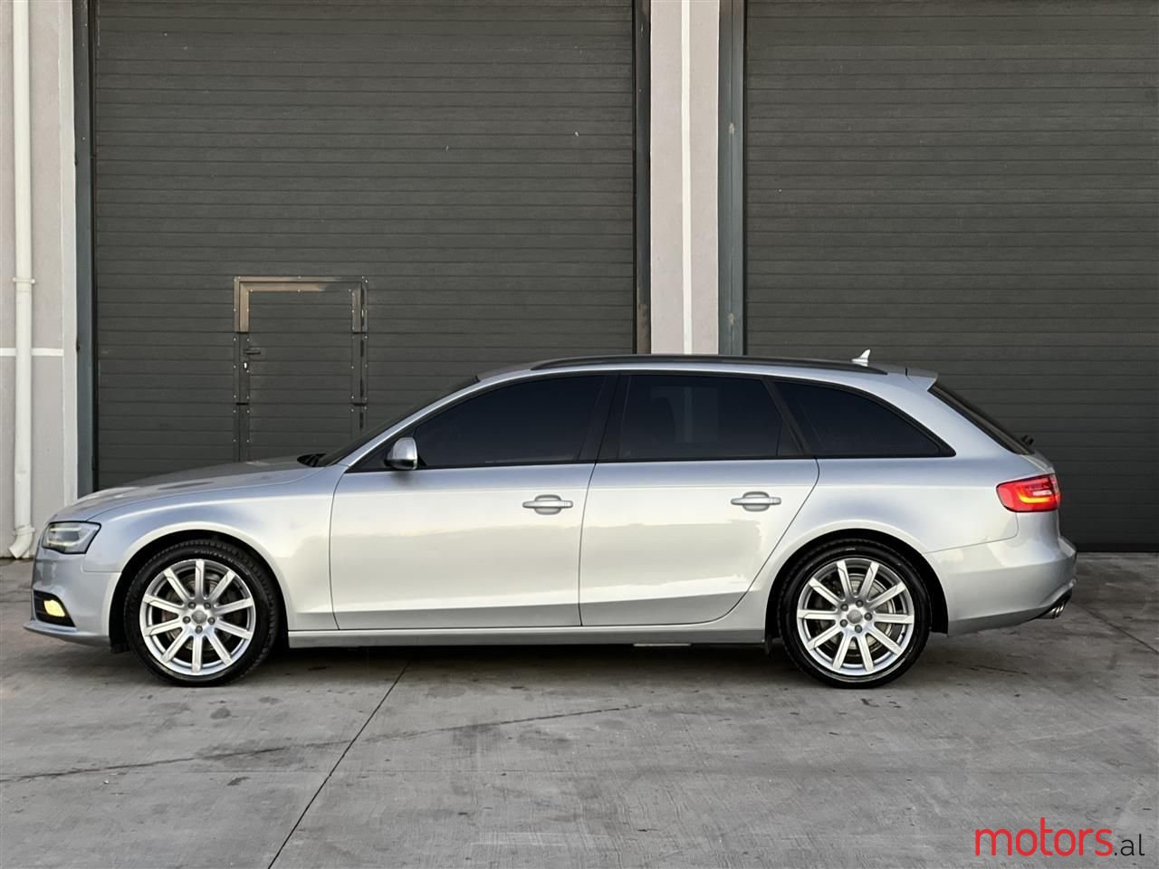 2013' Audi A4 photo #5