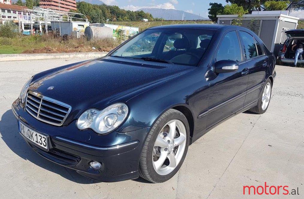 2005' Mercedes-Benz C 220 photo #1