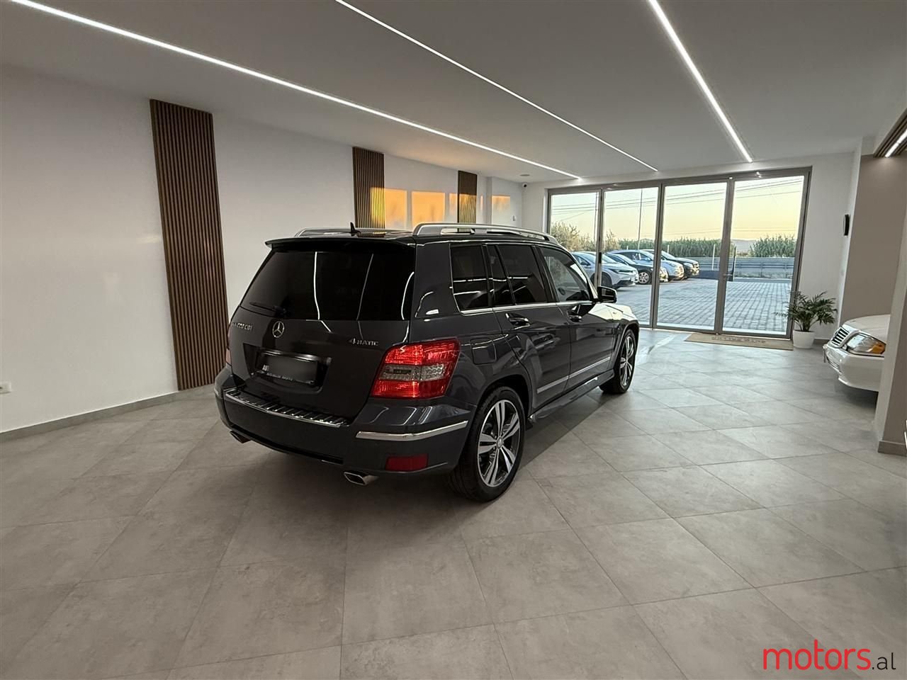 2010' Mercedes-Benz GLK 220 photo #6