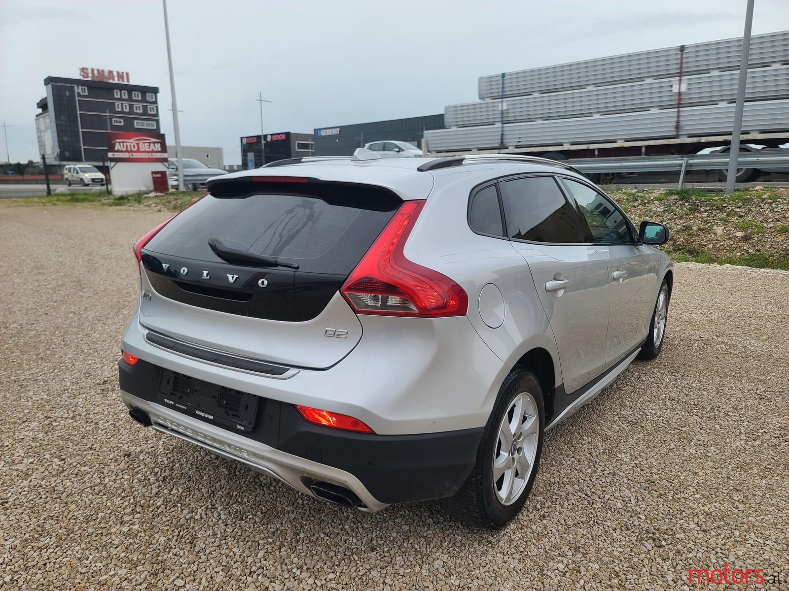 2015' Volvo V40 photo #3