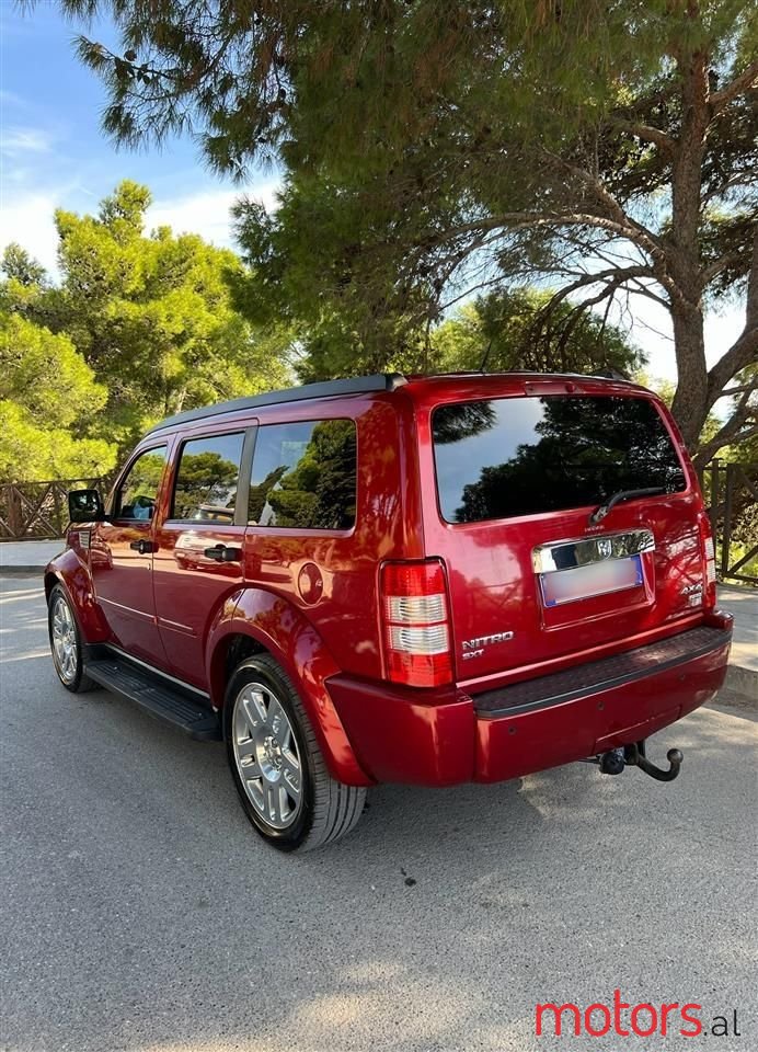 2008' Dodge Nitro photo #5