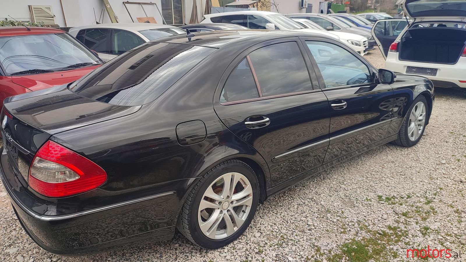 2008' Mercedes-Benz E 220 photo #3