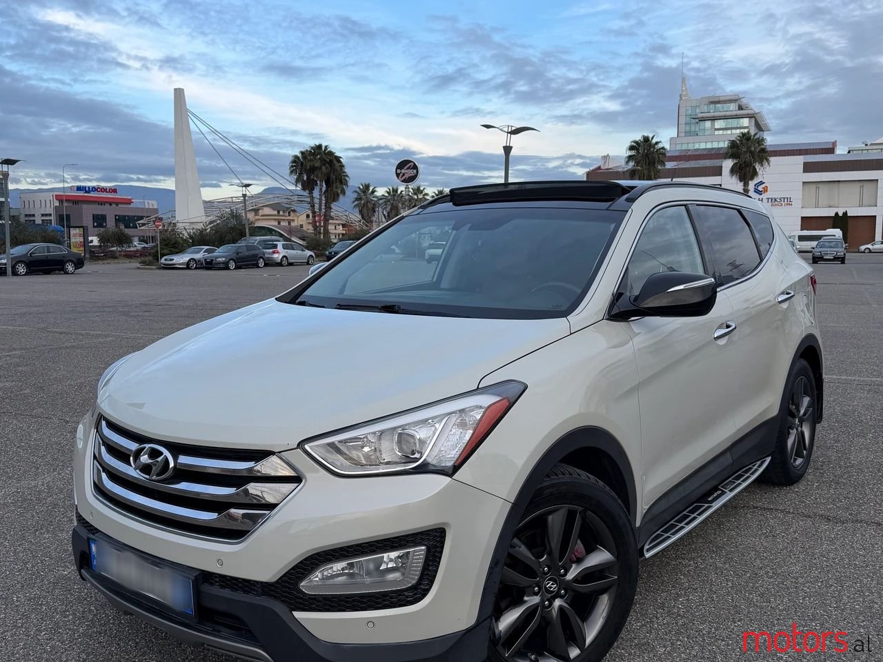 2013' Hyundai Santa Fe photo #1