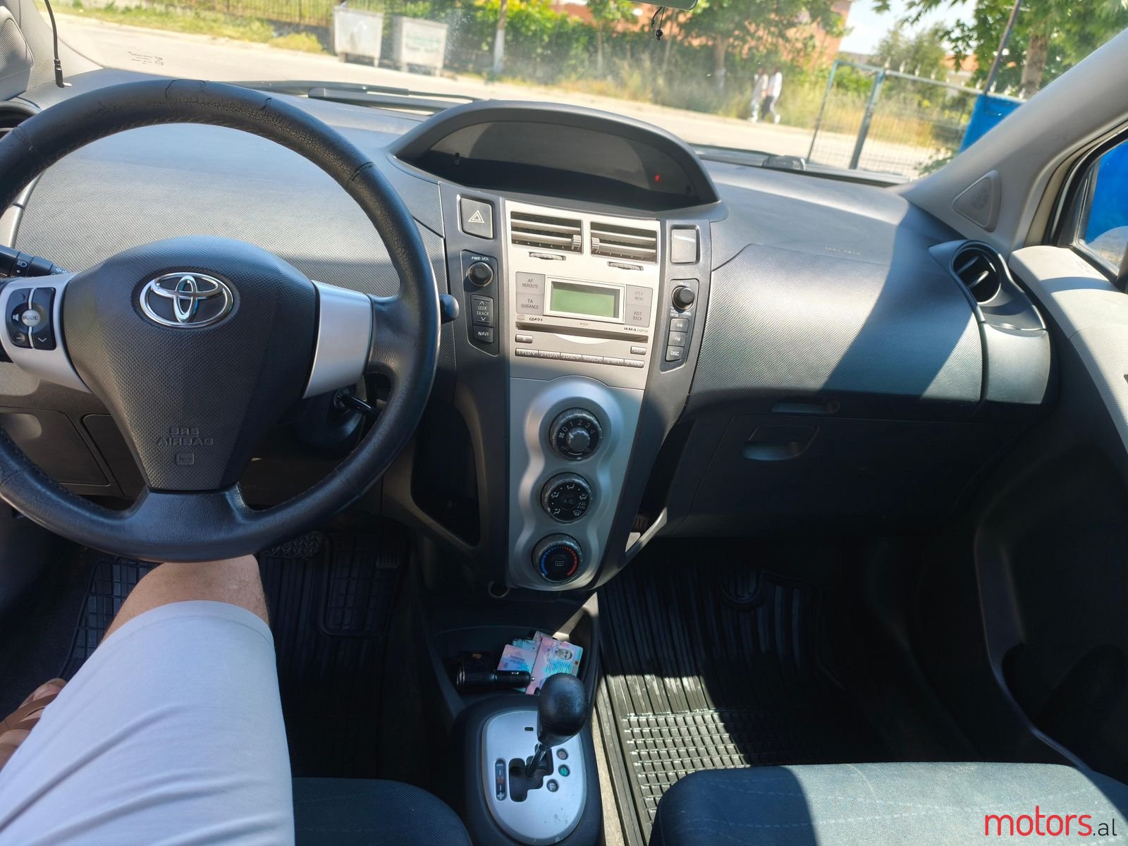 2006' Toyota Yaris photo #2