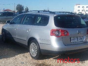 2008' Volkswagen Passat photo #1