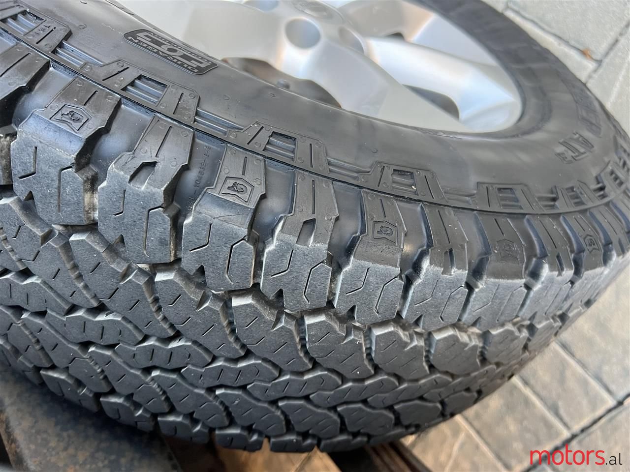 2010' Nissan Navara photo #4