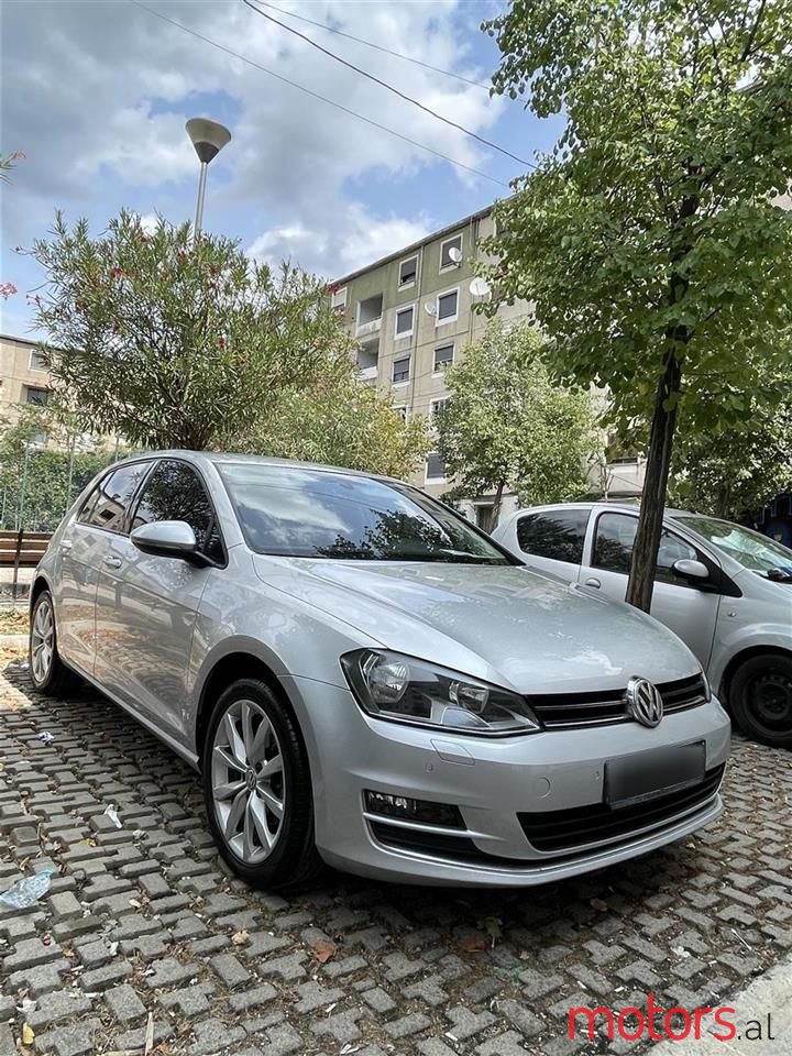 2013' Volkswagen Golf photo #6