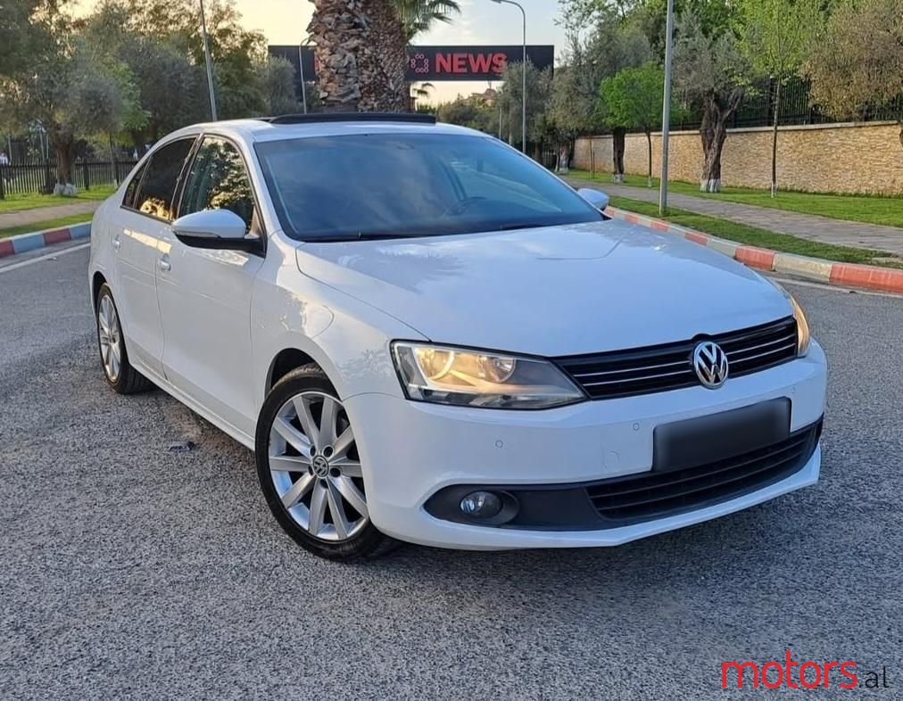 2013' Volkswagen Jetta photo #1
