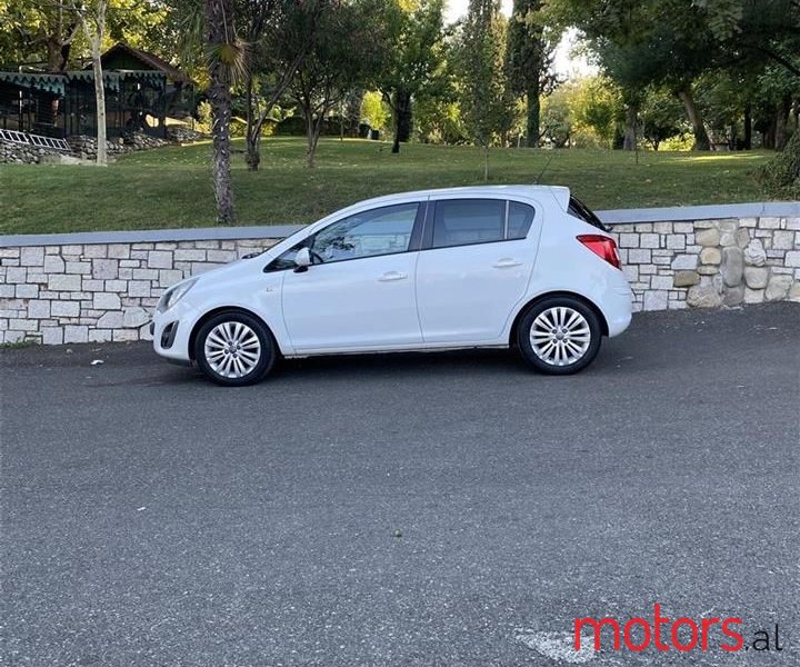 2013' Opel Corsa photo #5