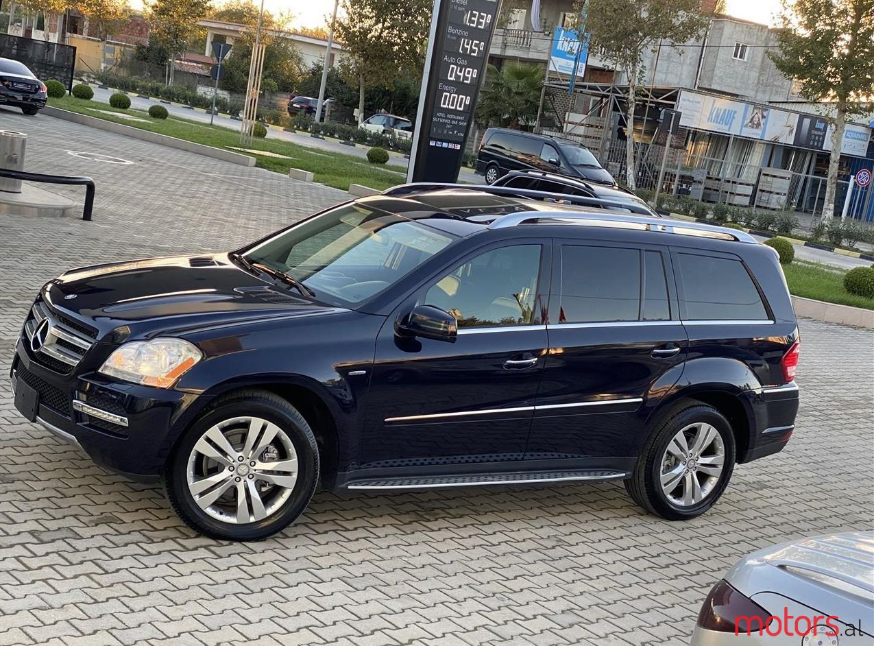 2011' Mercedes-Benz GL 350 photo #1