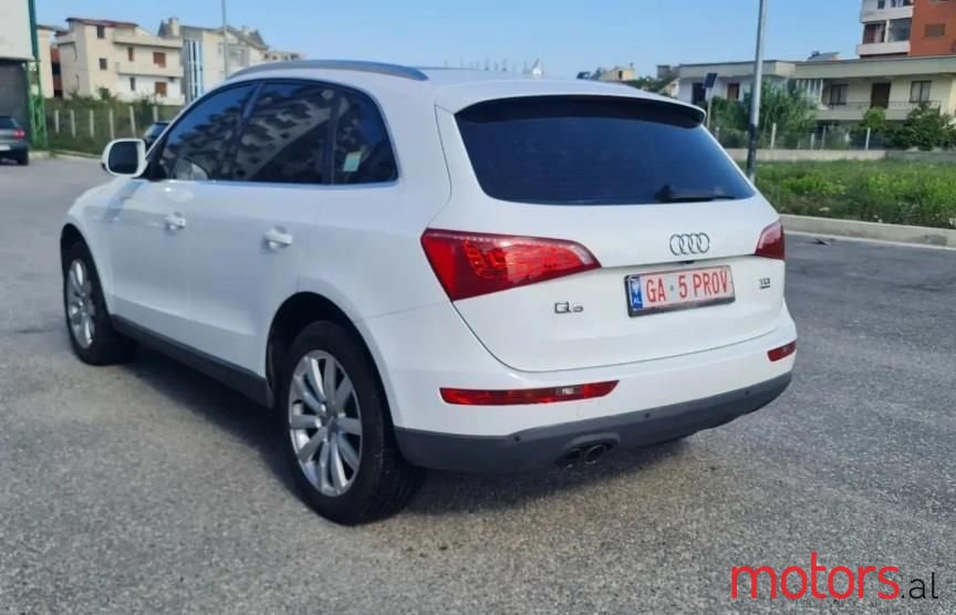 2010' Audi Q5 photo #2