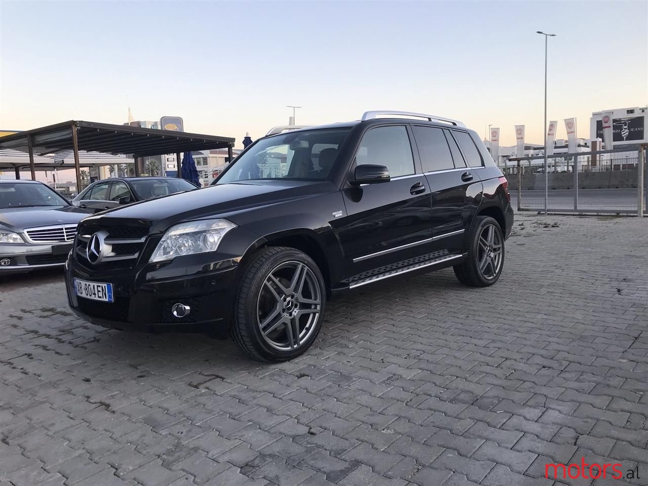 2009' Mercedes-Benz GLK 350 photo #6