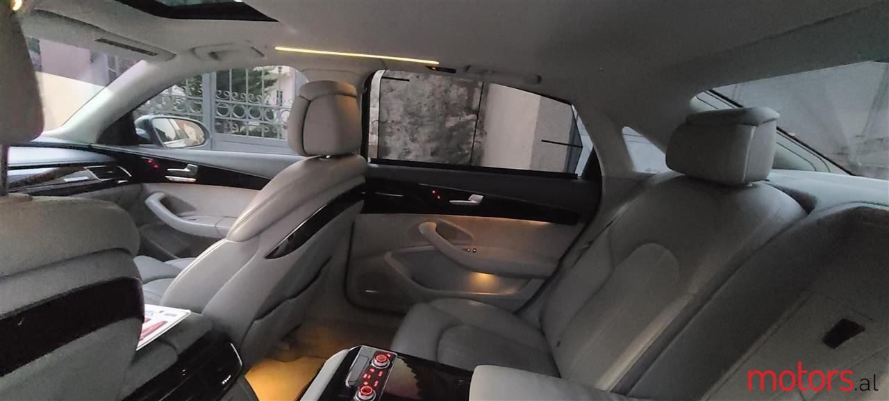 2013' Audi A8 photo #3