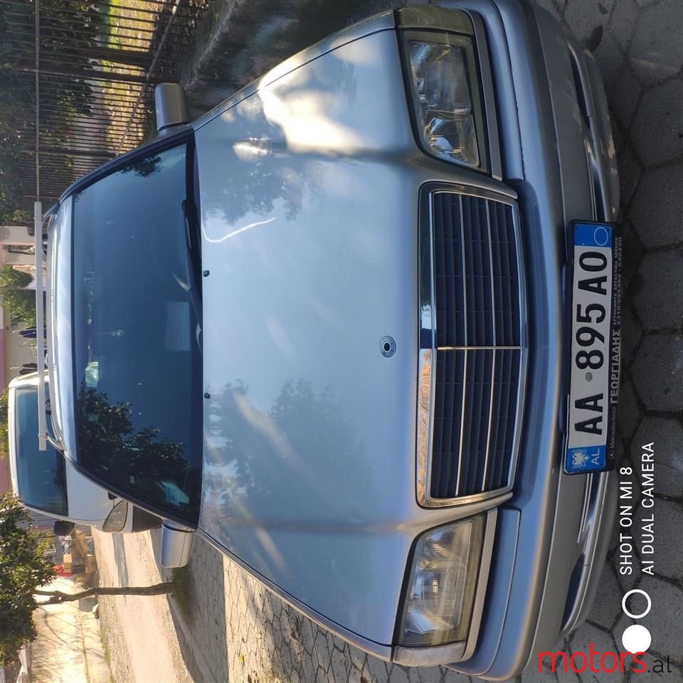 1999' Mercedes-Benz C 220 photo #2